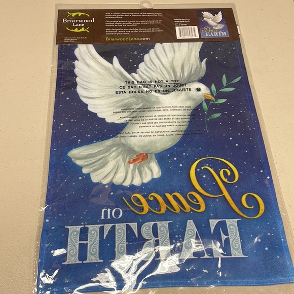 Briarwoodlane decorative garden flag - Picture 6 of 8